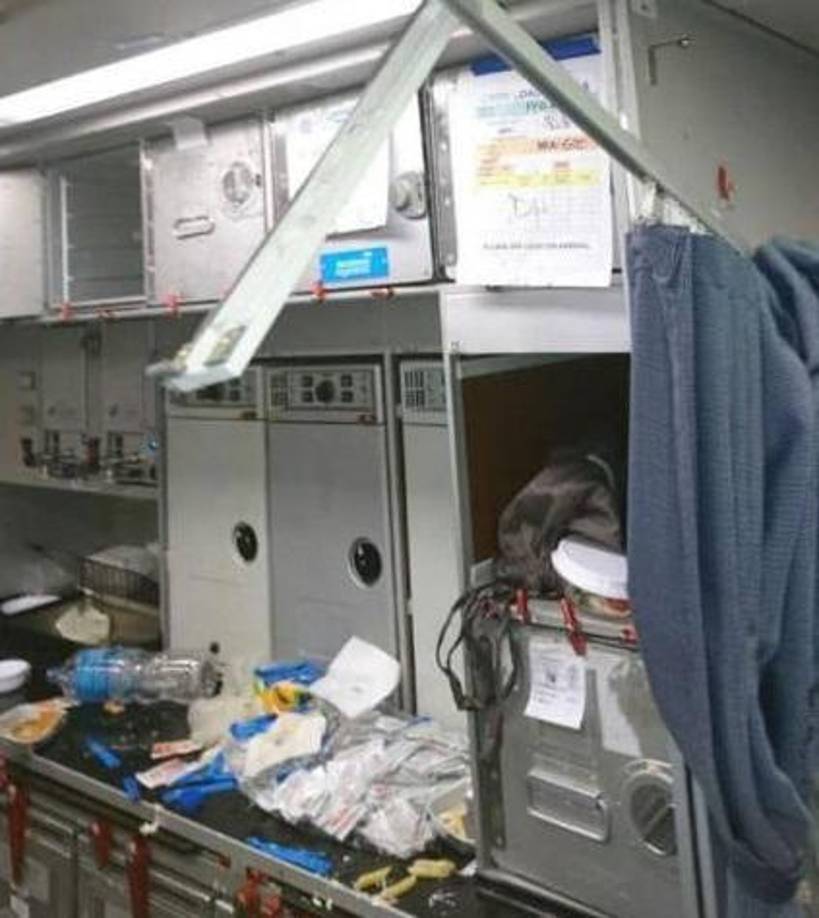 La aeronave no sufrió daños considerables, según la aerolínea.