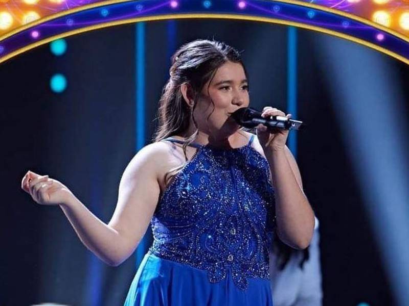 La jovencita hondureña Carla Zaldívar ganó el primer lugar de Idol Kids.