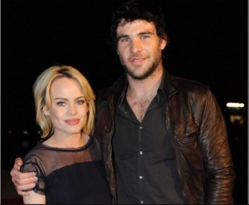 Entre el torbellino de la fama, Duffy terminó su romance de dos años con Mike Phillips, un jugador de rugby, en 2011.<br/>