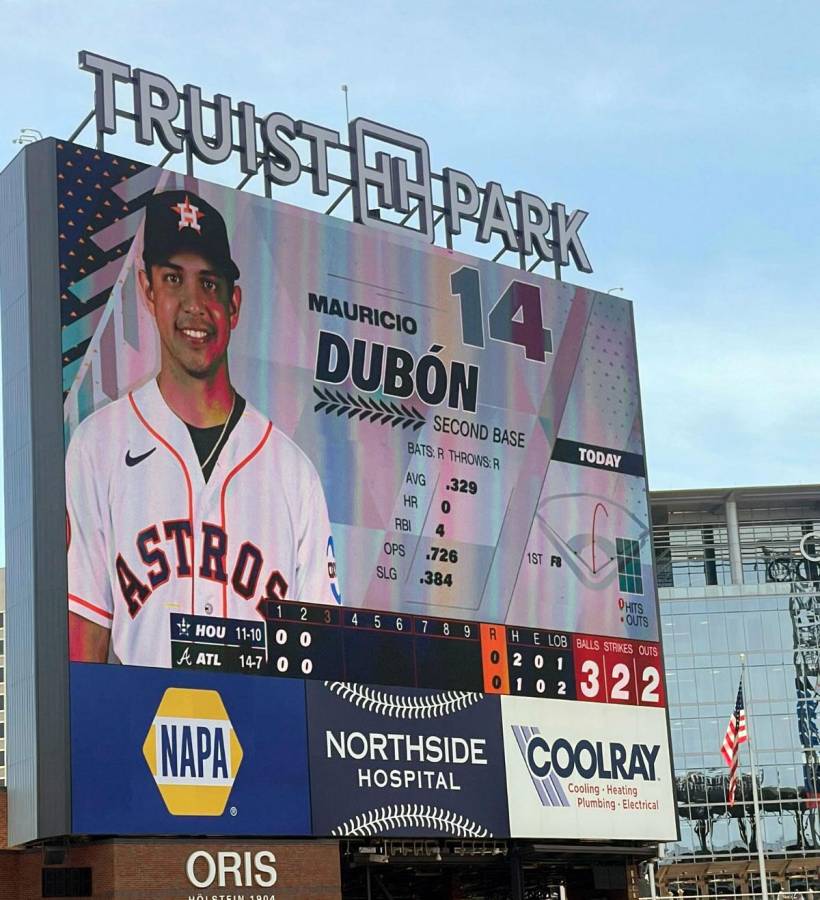 Mauricio Dubón sigue brillando y Astros triunfan sobre Bravos