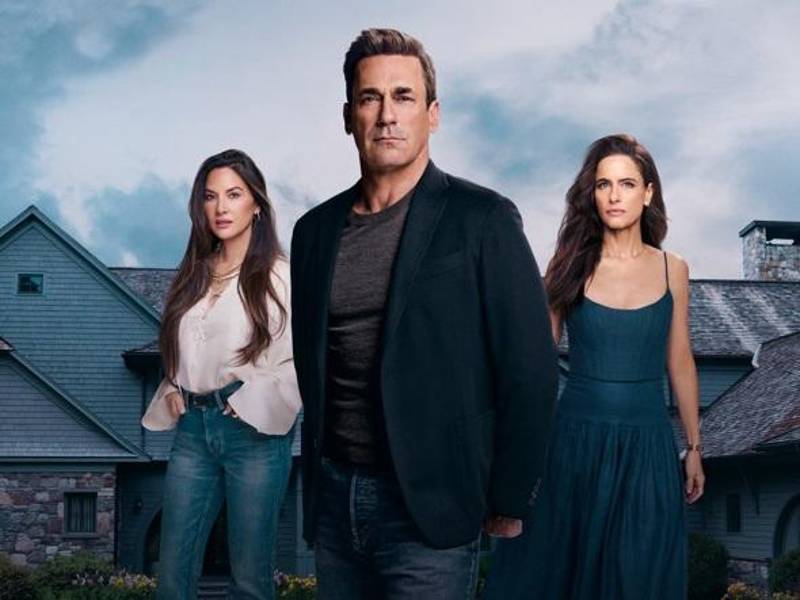 El reparto de la serie lo conforman Olivia Munn, Jon Hamm y Amanda Peet.