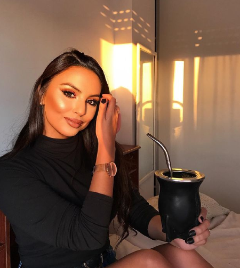 Después de eso otra joven también habló de algo similar con ella. “Yo no iba a decir nada, pero me causó mucha indignación cómo salió a hablar de una chica esta semana”, explicó Candela Lecce sobre las últimas declaraciones de Icardi.