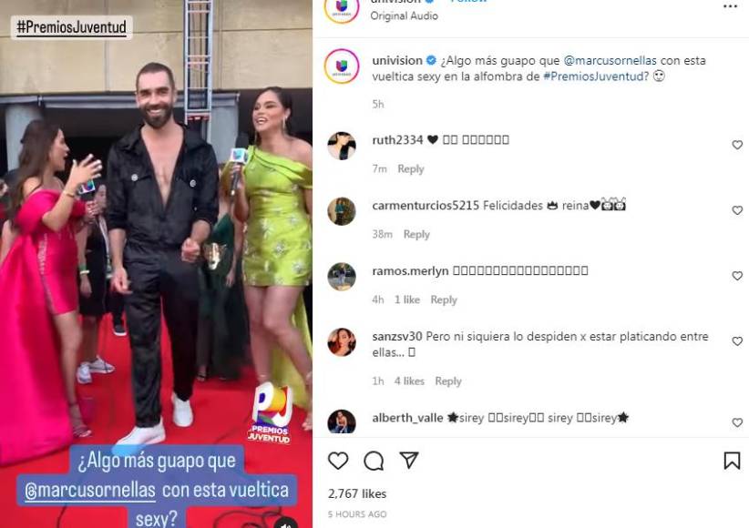 La catracha estuvo acompañada de su compañera Lindsay Casinelli en la #AlfombraLIVE, el streaming en vivo desde la cuenta de TikTok de Univisión. 