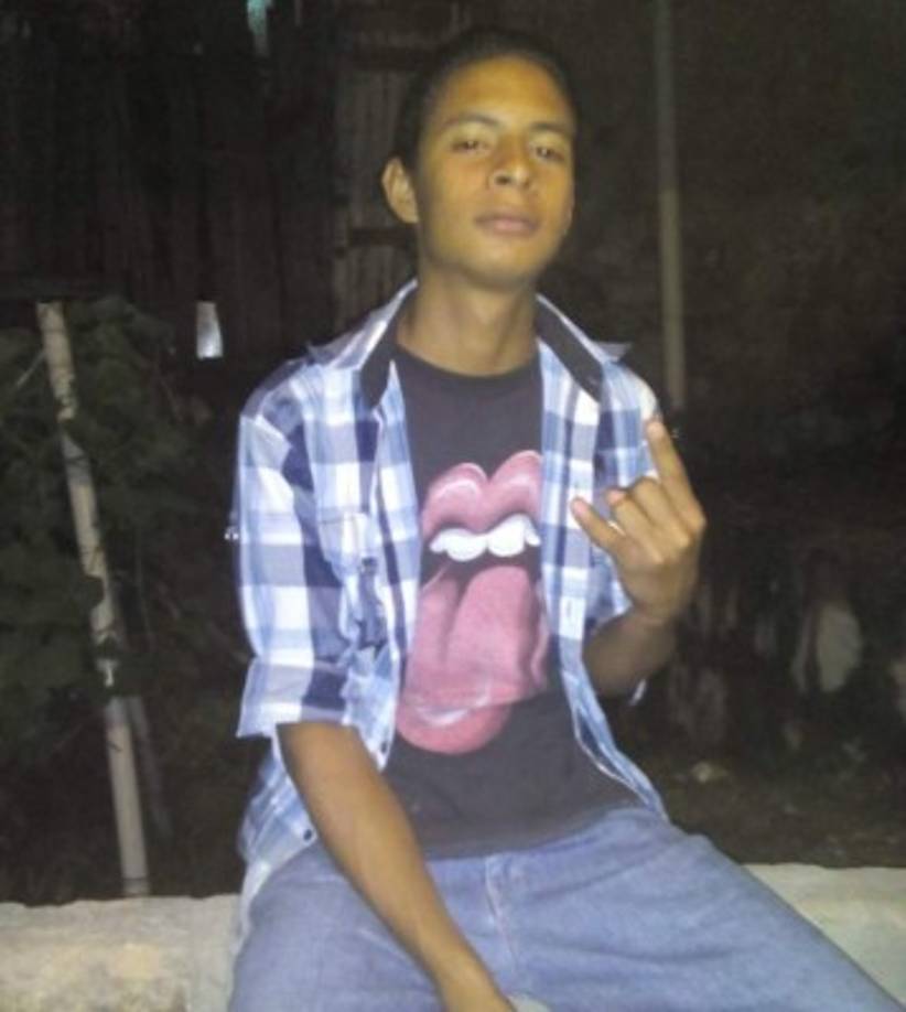 Jefferson Banegas tenía 24 años de edad y era gran seguidor del Olimpia. Murió la noche del sábado en las afueras del estadio Nacional de Tegucigalpa.