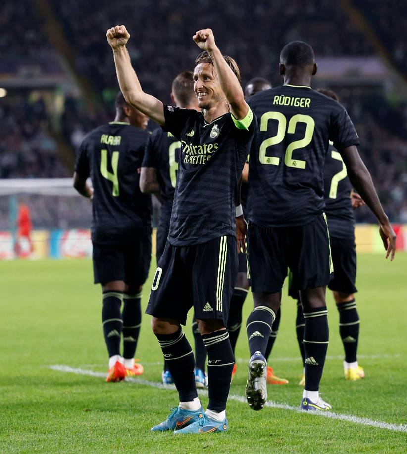 Luka Modric, feliz por su golazo frente al Celtic de Glasgow.