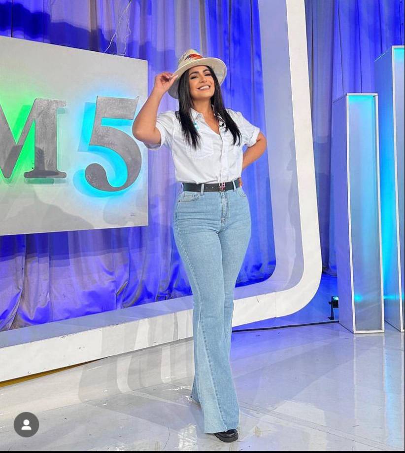Acutalmente es presentadora de la revista matutina “Las mañanas del 5”.