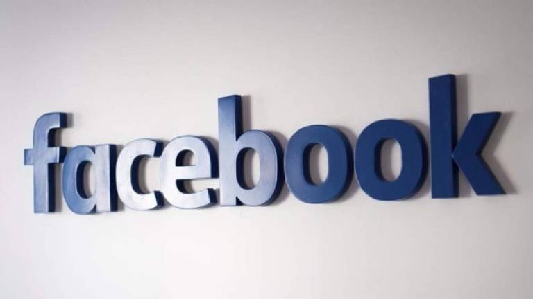 ¿Se retira Facebook de Europa?