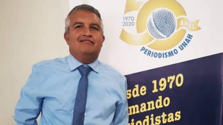 El periodista Luis Almendares murió la madrugada del lunes.