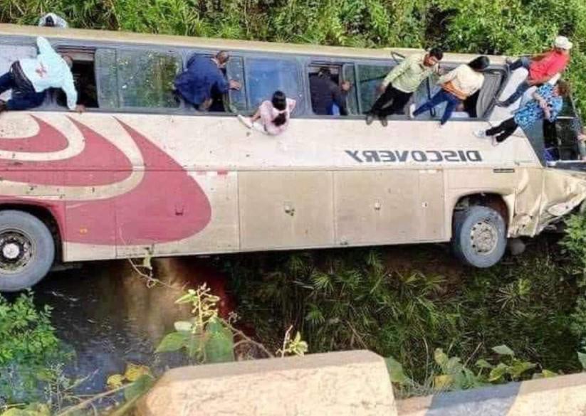 Detención para conductor de rastra por accidente en Talanga