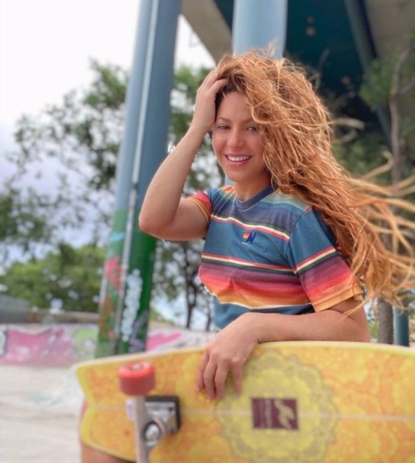 En una entrevista para el podcast Planet Weird, Shakira respondió que es ella la que ha preferido no casarse con Gerard Piqué, destacado defensor español del FC Barcelona.