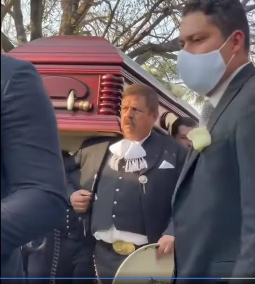 FOTOS: Entre charros y música de mariachi despidieron a Vicente Fernández