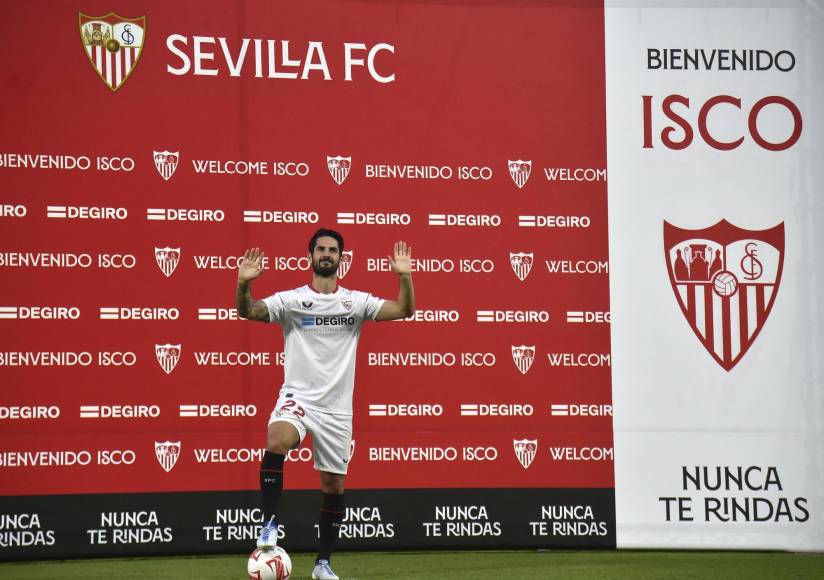En fotos: Así fue la emotiva presentación de Isco con el Sevilla
