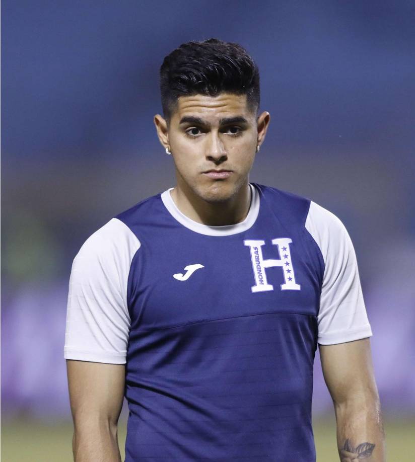 Luis Palma (Honduras) - Por problemas extrafutbolísticos, el mejor legionario hondureño en la actualidad y candidato al premio MVP de la Superliga de Grecia, se perderá el certamen a pesar de ser la figura del Aris Salónica.