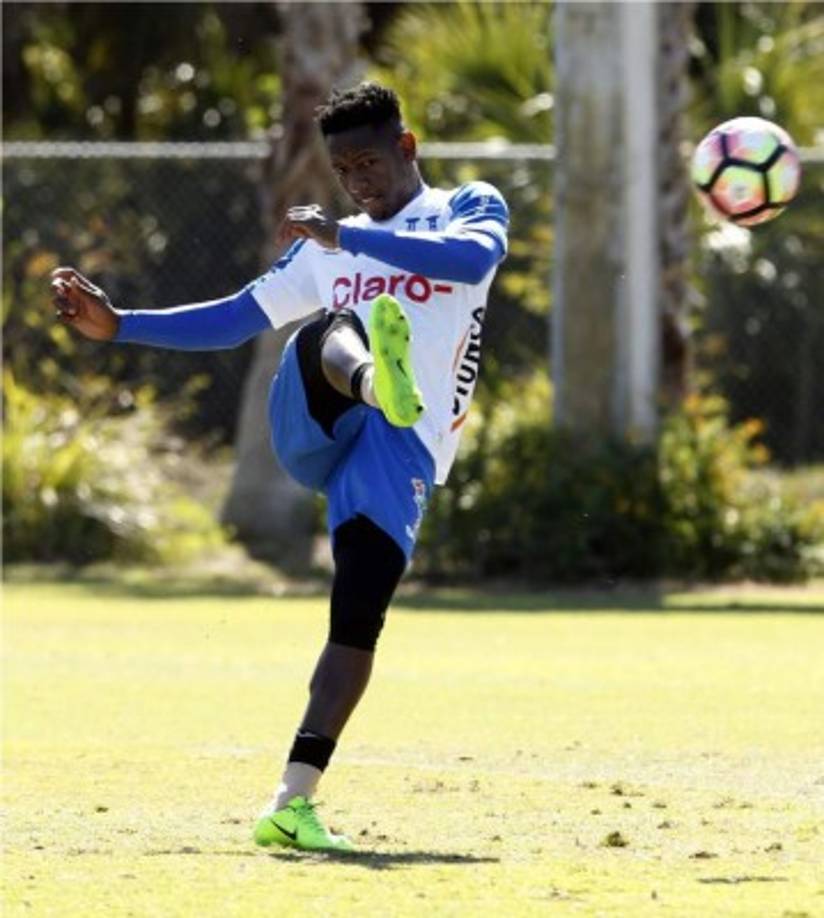 ROMELL QUIOTO: El delantero está destacando en este inicio de temporada en la MLS y llega inspirado a la Selección de Honduras. Suma tres goles en tres partidos con el Houston Dynamo.
