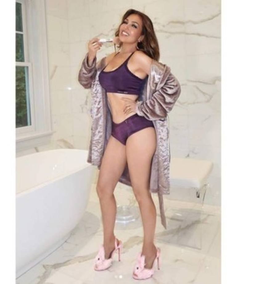 A la boda asistieron reconocidas celebridades como Juan Gabriel, Michael Jackson y Jennifer López.