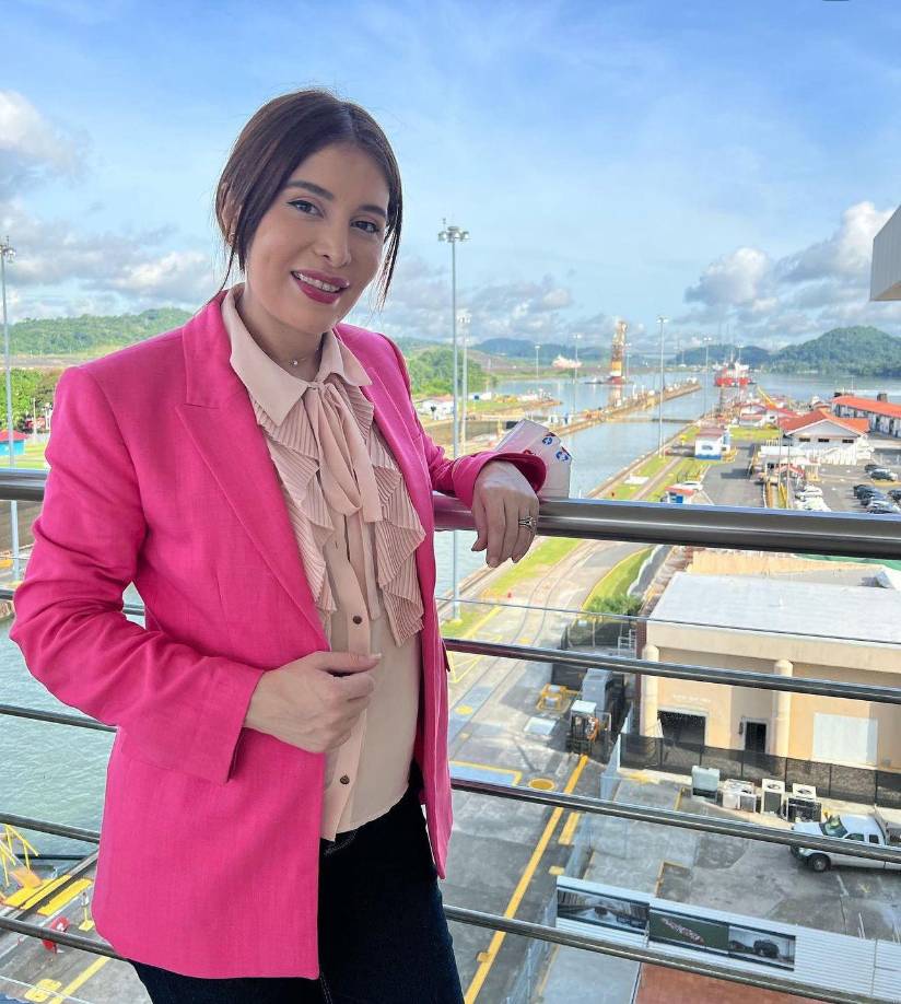 ”Los ministros deberían estar más dedicados a su trabajo, son parte del fracaso de esta gestión”, escribió.