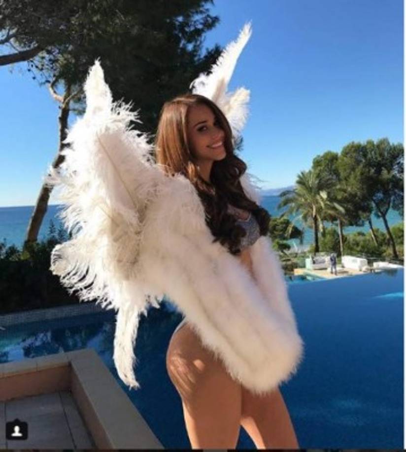 Yanet García es una figura de la televisión mexicana considerada como 'La Chica del Clima Más Sexy del Mundo'.