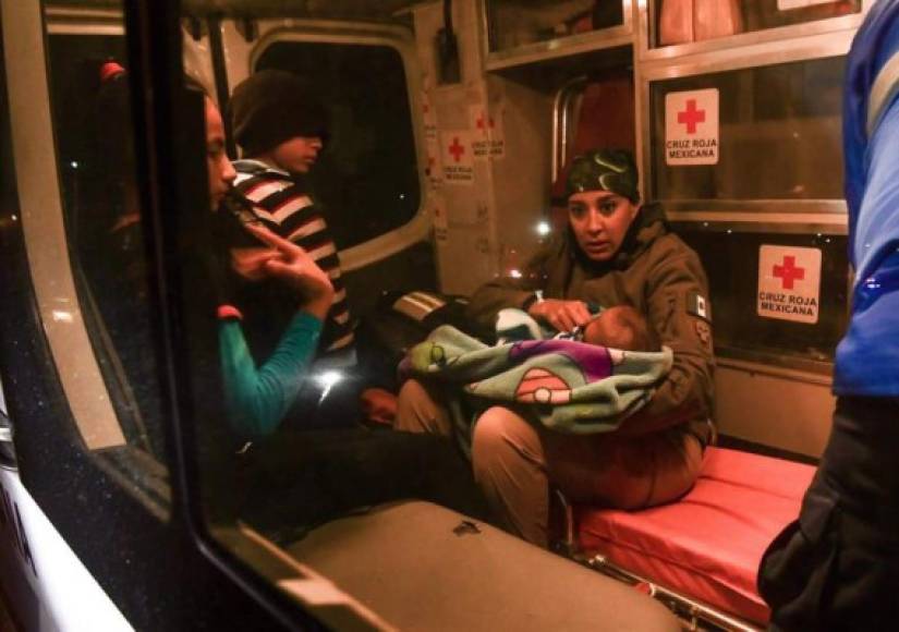 La Cruz Roja mexicana brindó atención médica a los niños que se encontraban en el grupo.