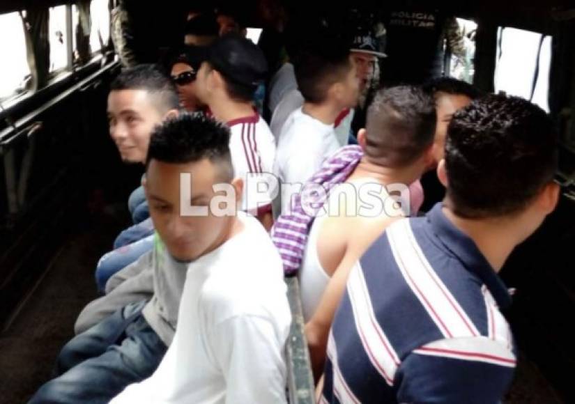 El orden imperó en los camiones en los que fueron llevados los reos de San Pedro Sula a Ilama.