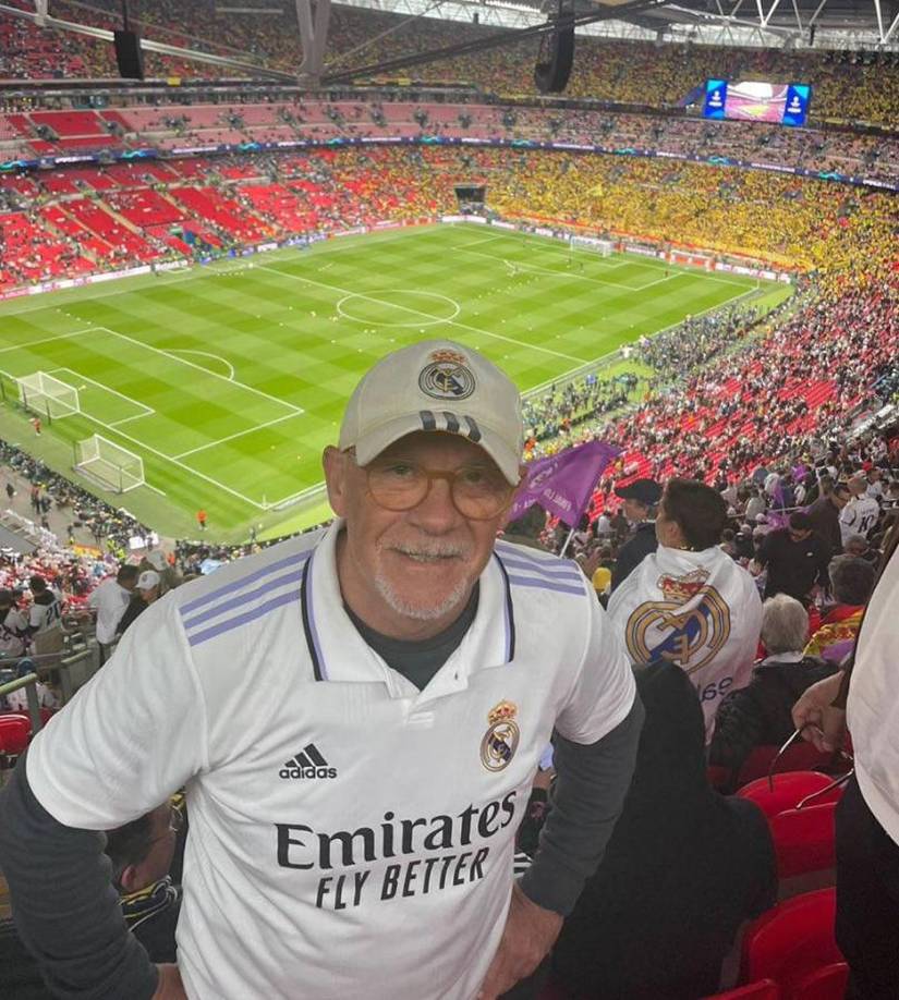 Alfredo Duro, colaborador de El Chiringuito, dijo presente en Wembley. Se encuentra en Londres desde la semana pasada.