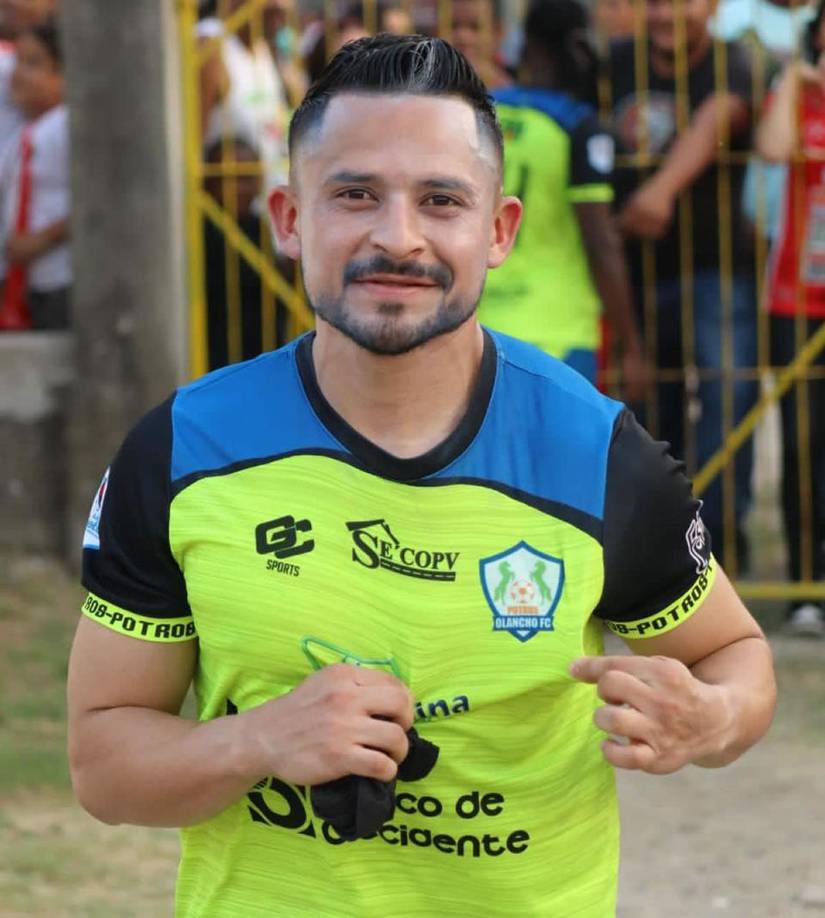 Omar Elvir - El lateral izquierdo tiene una muy buena oferta para seguir en el Olancho FC, situación que aleja la posibilidad de regresar al Motagua. El tema económico es clave y la duración del contrato, pues el futbolista busca un contrato de mayor duración.