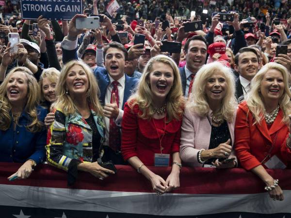 Miembros de la iglesia Word of Faith en Carolina del Norte han asistido a los mítines de Trump desde el 2016.