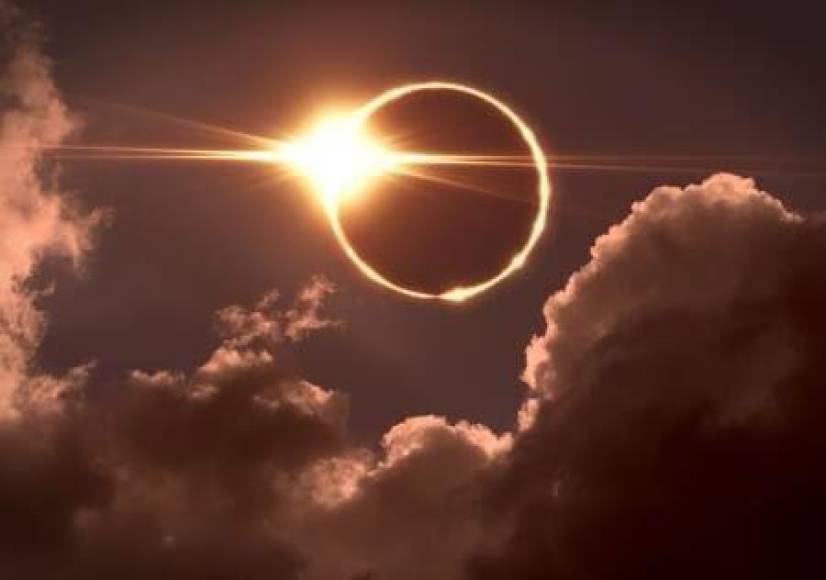 Cabe detallar que, este 8 de abril un eclipse solar será total en regiones de Estados Unidos, Canadá y México, expertos prevén que hasta se oscorecerá. En Honduras será visible en un 44%.