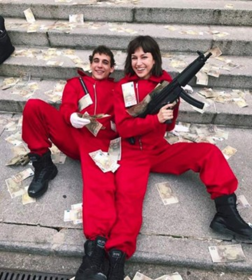 Gracias a su papel en esta serie, Corberó recibió su primera nominación como Mejor Actriz Protagonista en los Premios Feroz.