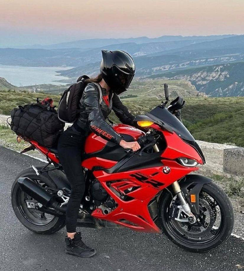 También está involucrado el motociclista turco Onur Obut, quien actualmente se recupera en un hospital local.