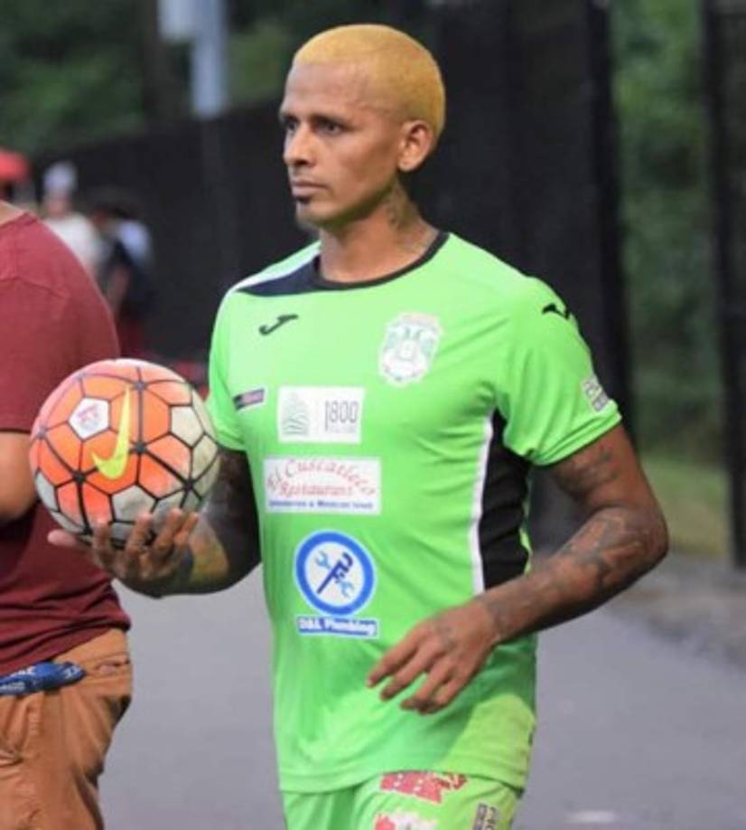 Wilfredo Barahona: El defensor hondureño de 30 años de edad ha estado en Estados Unidos y juega en liga burocrática del país norteamericano. En Liga Nacional estuvo en clubes como Olimpia, Real España, Atlético Choloma, Juticalpa.