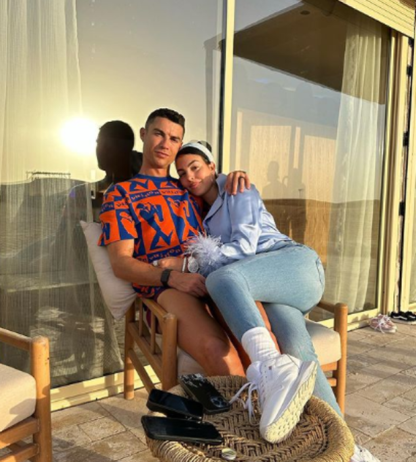 Sin embargo, su tío no ha sido el único que ha dicho algo en su contra, ya que su media hermana Patricia también la evidenció en una ocasión.