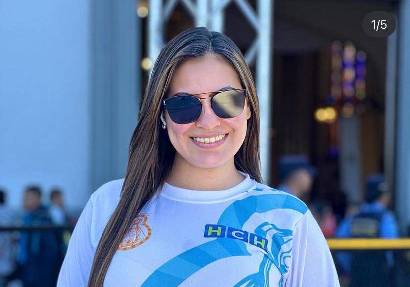 Y es que la presentadora abandonó muy molesta el set de la revista “Que viva la vida” en plena transmisión en directo alegando que le faltaron el respeto.