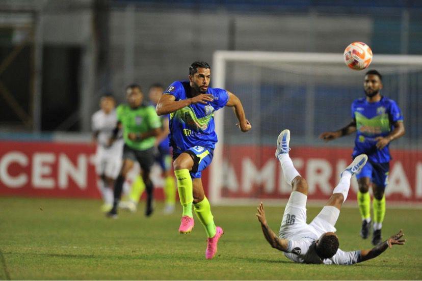 Los Potross se fueron de la Copa Centroamericana con tres unidades.