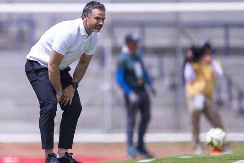 El excomentarista de ESPN insistió en que ambas partes se equivocaron, no solo él fue atacado, sino que también atacó a su colega, por ello resaltó que “realmente creo que hubo una provocación entre ambas partes. Aquí no hay solo un culpable. Como dos culpables, creo yo, cada quien es responsable de lo que dijo”.