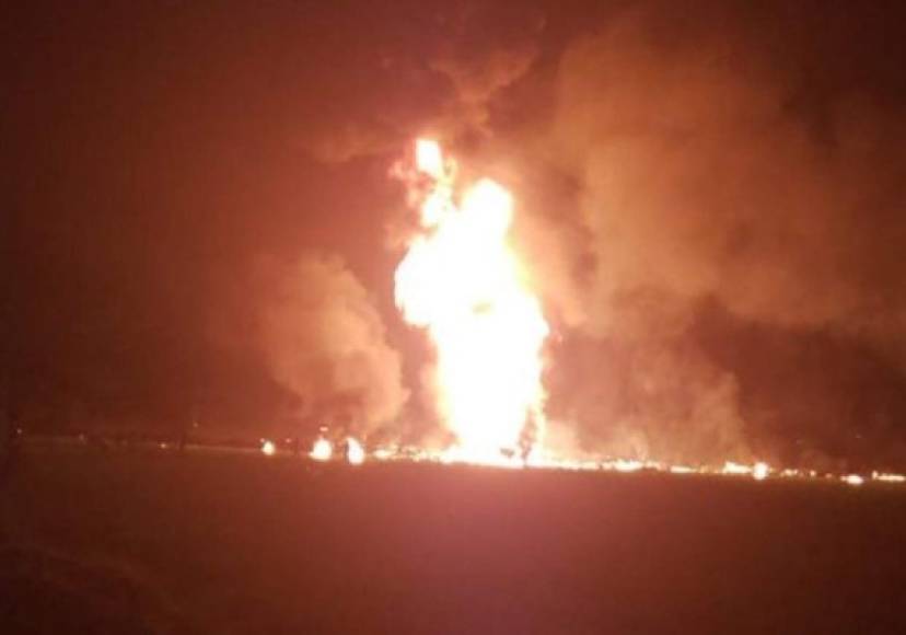 Dramáticas imágenes de la explosión del ducto de combustible en Hidalgo, México