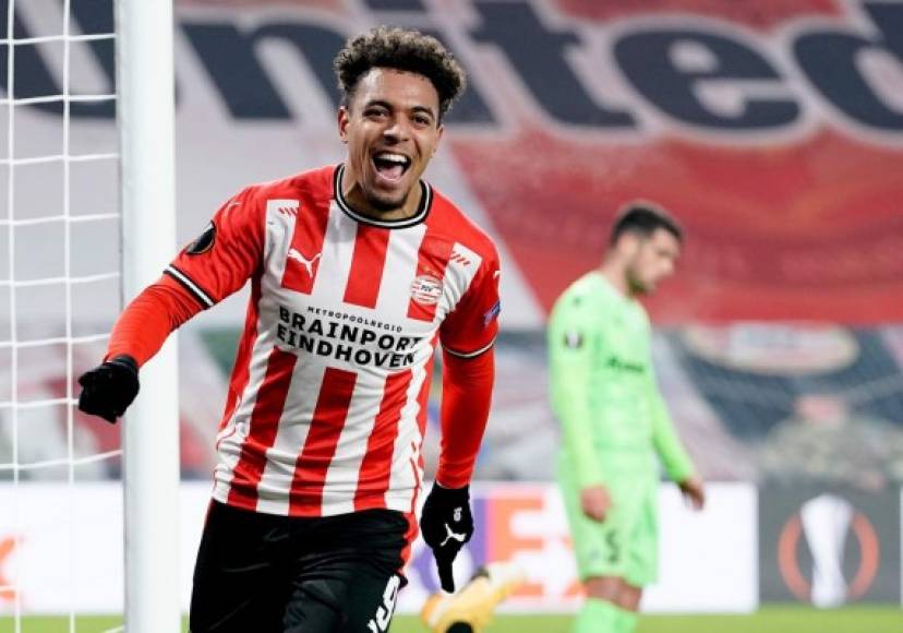 Tras la salida de Jadon Sancho al Manchester United, el Borussia Dortmund quiere fichar bien a la hora de utilizar el dinero que ha dejado su ya ex estrella inglesa. El cuadro alemán ha puesto los ojos en el delantero holandés Donyell Malen, PSV Eindhoven, para suplir su baja en la zona ofensiva del equipo.<br/><br/>El internacional con Holanda se habría ya decidido por el conjunto teutón a pesar de que desde la Premier League, concretamente el Arsenal, habían puesto mucho interés en hacerse con sus servicios para el próximo año.