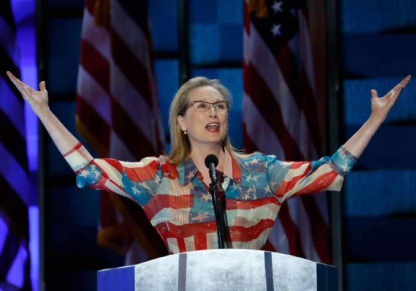 Meryl Streep es una de las figuras públicas estadounidenses que más a favor de Hillary Clinton se ha posicionado. La actriz se ha peleado con su amigo Clint Eastwood por defender a Trump.