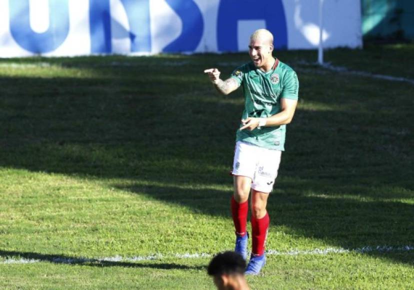 El delantero argentino Ryduan Palermo abrió el marcador para la victoria del Marathón sobre la Real Sociedad.