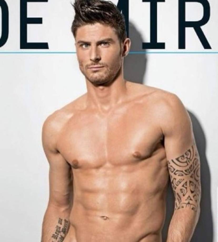 Medios internacionales lo han escogido como el hombre más sexy del mundo.