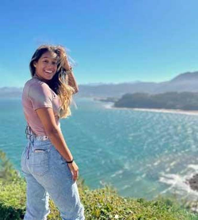 elexabahr es la cuenta de Instagram de la joven futbolista hondureña.