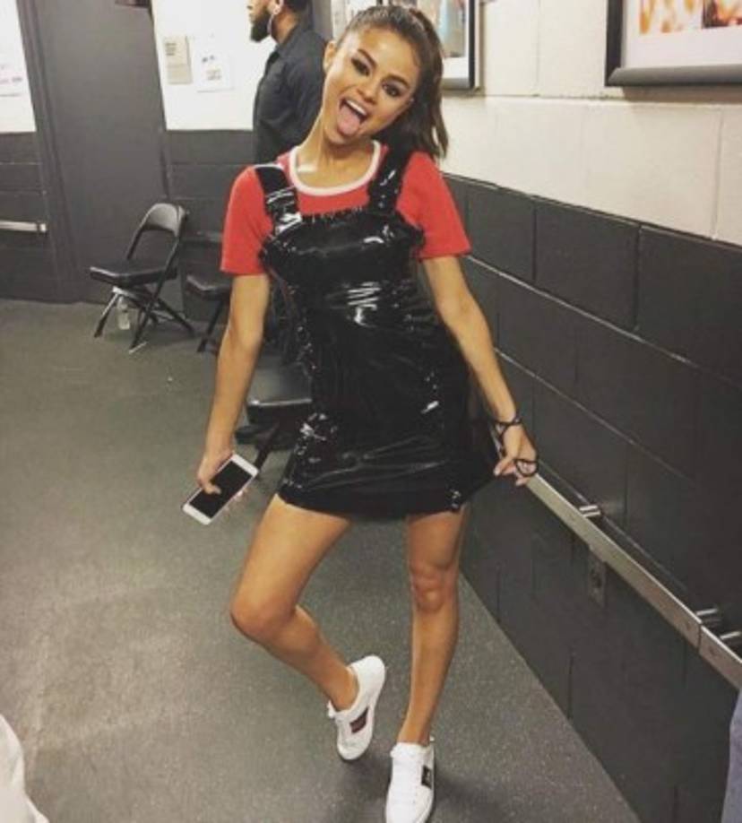 Selena ha sido catalogada como la reina de Instagram en muchas ocasiones. En su cuenta tiene la sorprendente cantidad de 123 millones de seguidores que pasan pendientes de sus acciones.