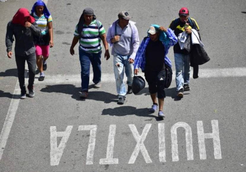 La ciudad de Huixtla es la segunda parada de muchas hasta llegar a Tijuana o Mexicali, limítrofes con Estados Unidos y a más de 3,000 kilómetros de distancia.