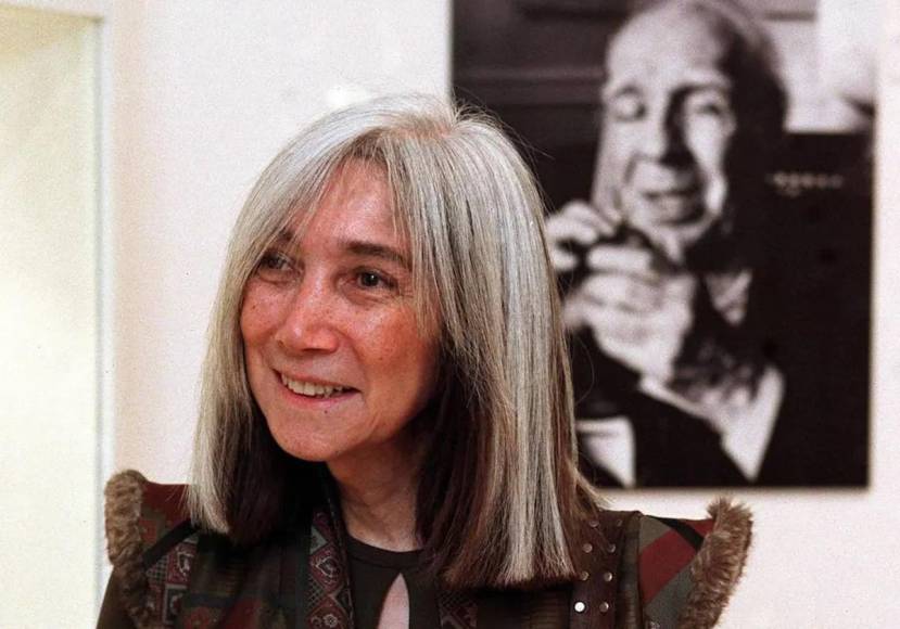 María Kodama, escritora y traductora, viuda del reconocido escritor Jorge Luis Borges, murió a los 86 años, el domingo 26 de marzo en Argentina. Su causa de muerte fue por un cáncer de mama. 