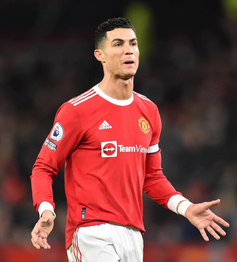 Bombazo. Según informa el diario Sport, , Cristiano Ronaldo sería ofrecido por su agente Jorge Mendes a nada más y nada menos que al FC Barcelona. No es la primera vez que CR7 suena en el cuadro catalán debido a la buena relación de su agente con el presidente Joan Laporta.