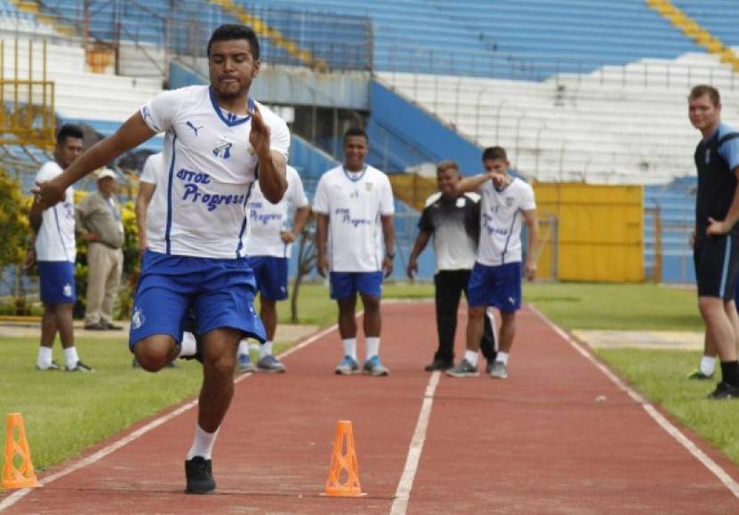 El volante Edwin León se ha presentado a los entrenamientos del Honduras Progreso, regresa al club tras su paso por Juticalpa.