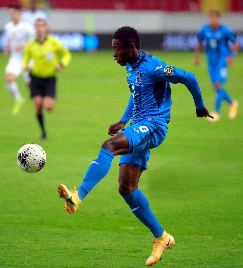 Wesly Decas - El jugador, también de Motagua, estará en el lateral izquierdo y será su debut como titular en esta eliminatoria mundialista.