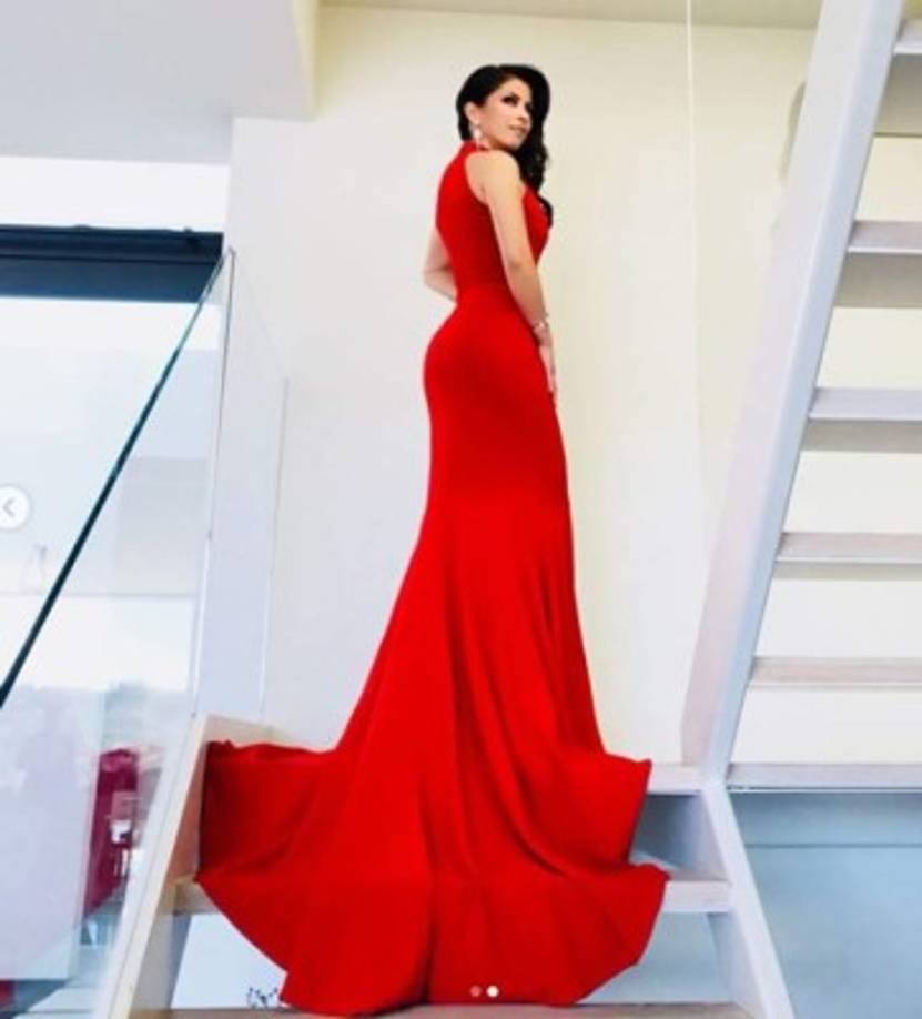 Por otra parte, la esposa de Eugenio dijo que constantemente realiza viajes a México, admitió que en ocasiones es celosa.