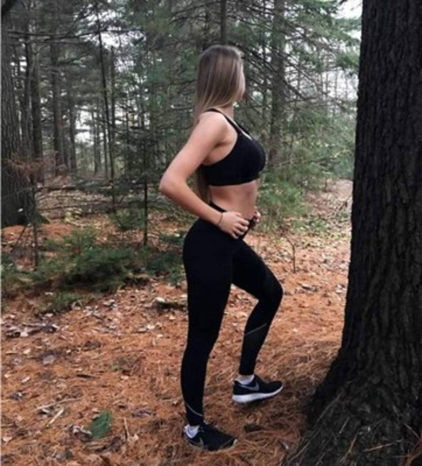 Ese cuerpazo es frutó de los ejercicios que realiza Tremblay, sobre todo al aire libre entre la naturaleza.