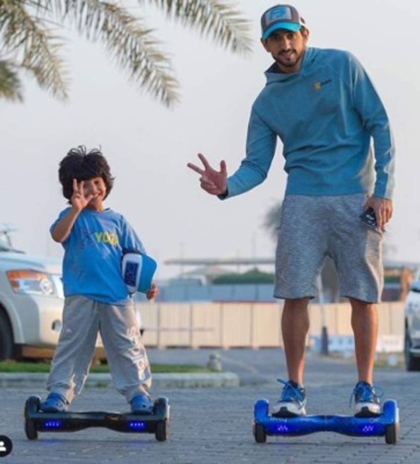 Actualmente, representa al gobierno de su país en foros internacionales relacionados con temas energéticos y de globalización.