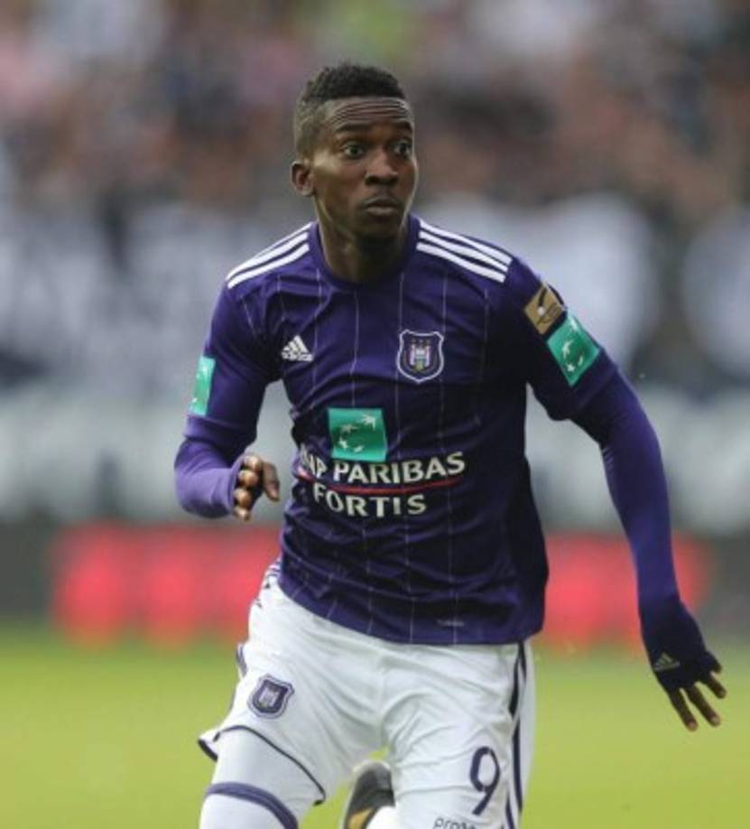 Henry Chukwuemeka Onyekuru: El futbolista nigeriano juega en el Anderlecht y es compañero del hondureño Najar, clubes como United, Juventus y Barça están siguiendo las evoluciones del jugador de 20 años.